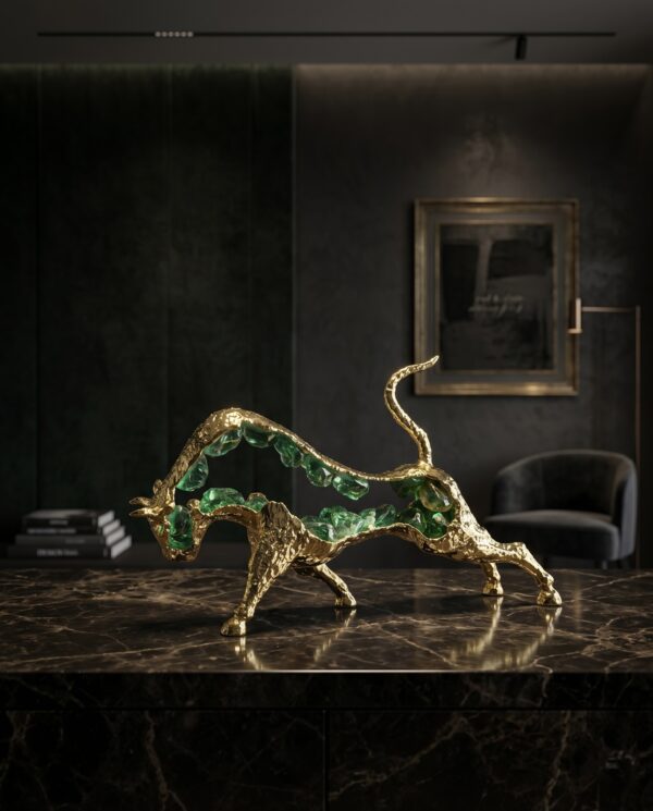 Royal Emerald Bull Statue